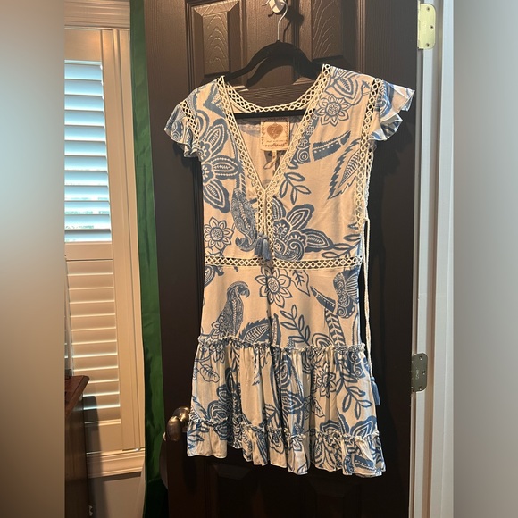 Z & L Dresses & Skirts - Z & L blue and white dress
